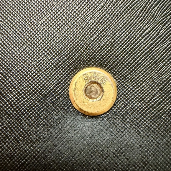 ⭐️⭐️MCM Mina Crossbody Bag with Gold Chain (COA) - Picture 10 of 13